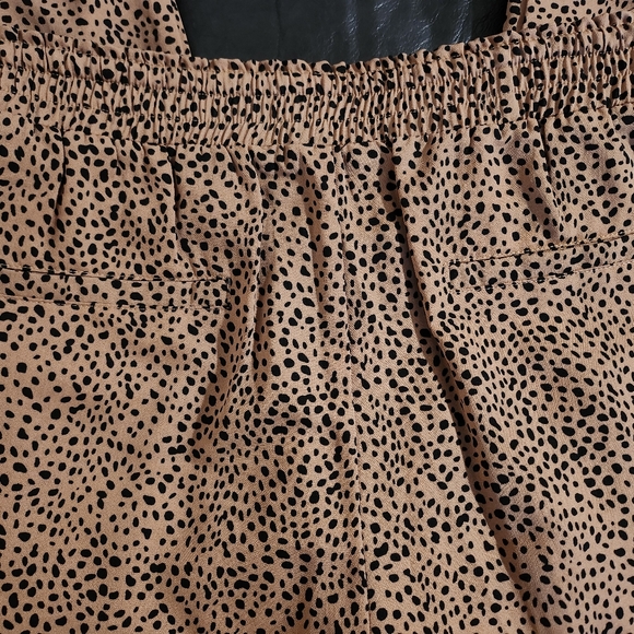 Loose Fit Cheetah Dress Pants - Picture 4 of 5